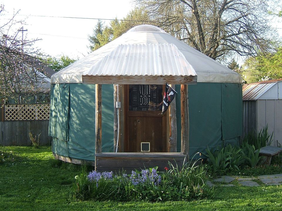Yurt