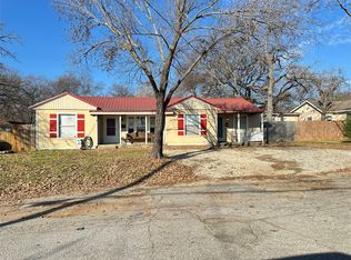 2940 Hunter St, Fort Worth, TX 76112