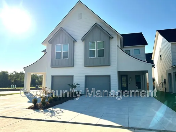 1109 Briar Gate Dr, Baton Rouge, LA 70820