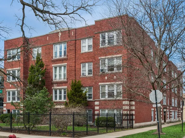 2002 W Estes Ave #1, Chicago, IL 60645