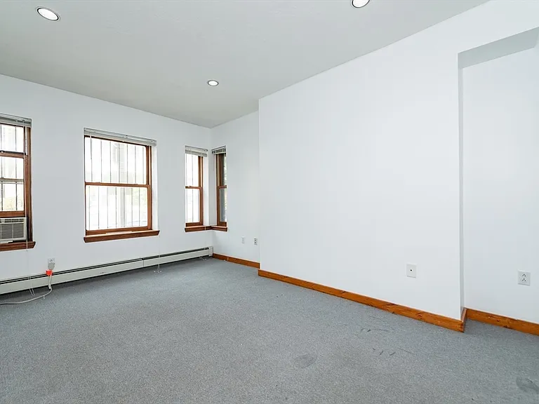 16 Edgerly Rd #1 — Photo 2