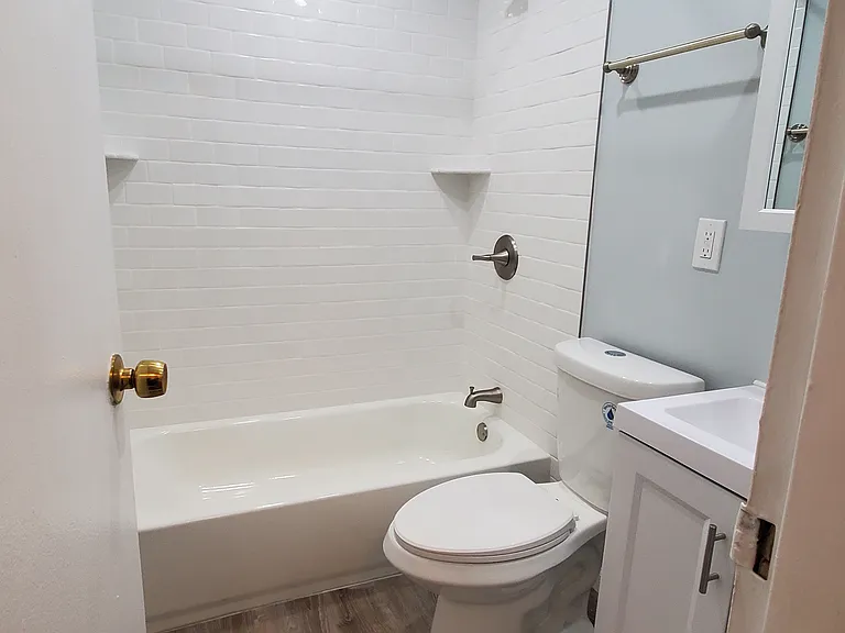101 Laramie Ct #11 — Photo 4