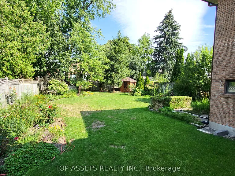 448 Cummer Ave #A — Photo 16
