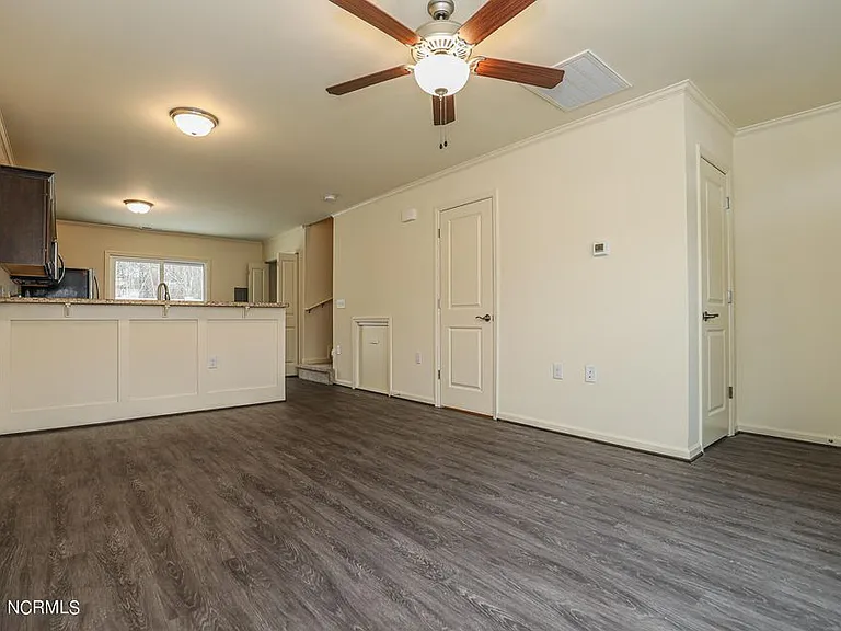 514 Pate Dr #1 — Photo 8
