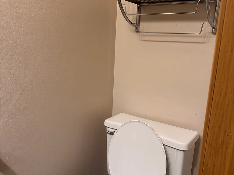 700 N Adelaide St #118 — Photo 8