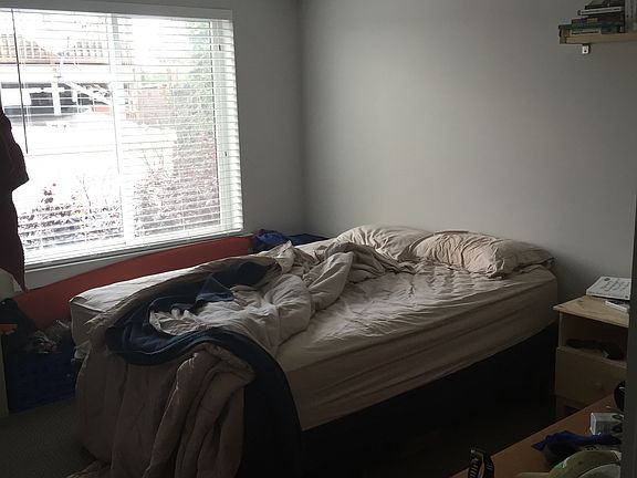 5th image of 622 N 2nd St Unit 402