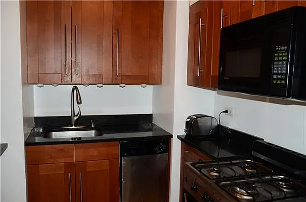 Rented by Nardoni Realty, Inc. | media 11