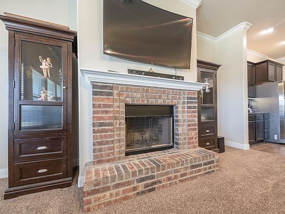 5th image of 1106 Maverick Ln