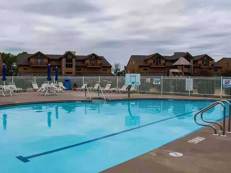 1828 Parkland Dr #403 — Photo 22
