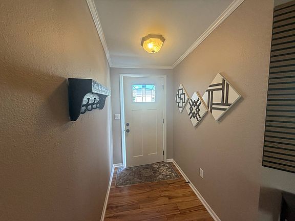 4th image of 6025 Tierra Entrada