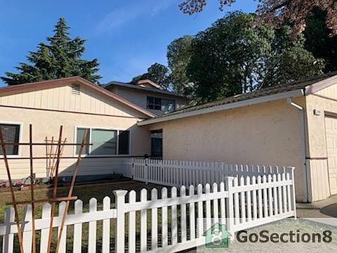 2nd image of 2221 Manzanita Way #1