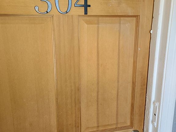 4th image of 4050 Delmar Blvd #304