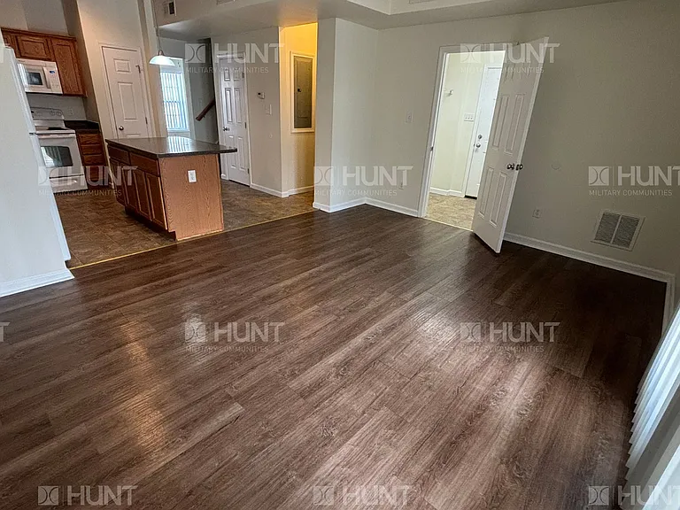 123 Barrett Dr — Photo 6