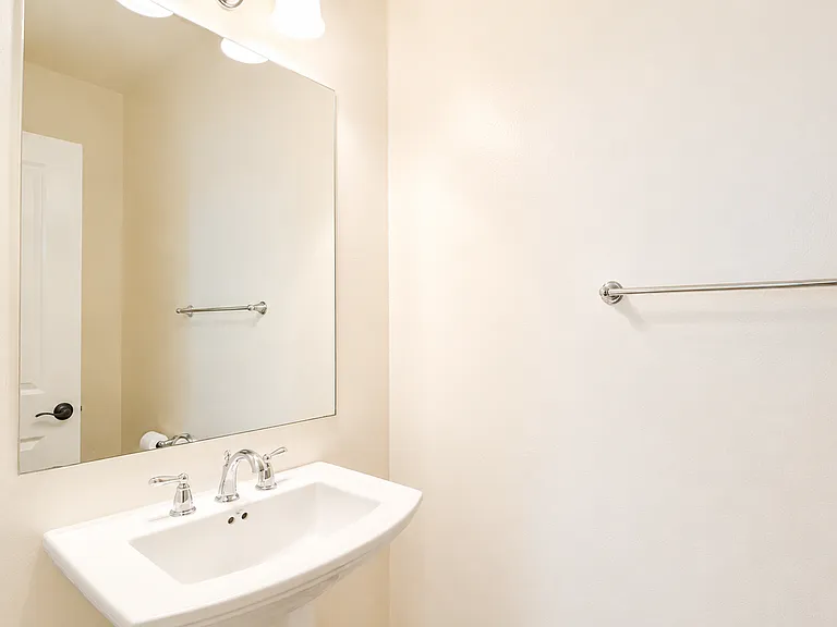 16130 Veridian Cir — Photo 18