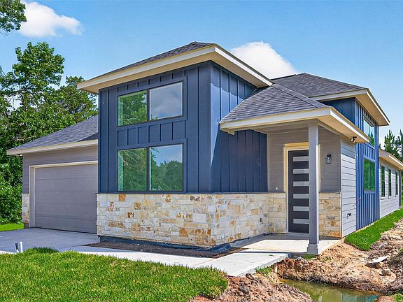 3rd image of 13 Silver Lakes Dr