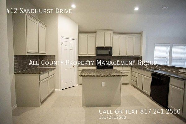 2nd image of 412 Sandhurst Dr