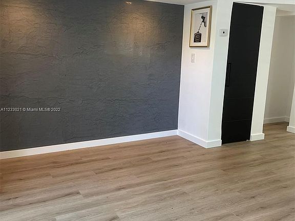 5th image of 633 NE 2nd Ave APT 1