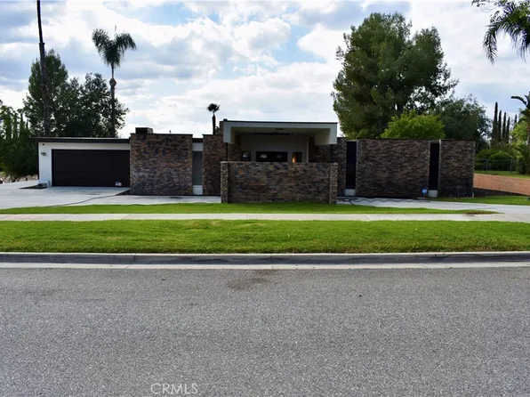 1156 Lyndhurst Dr, Riverside, CA 92507