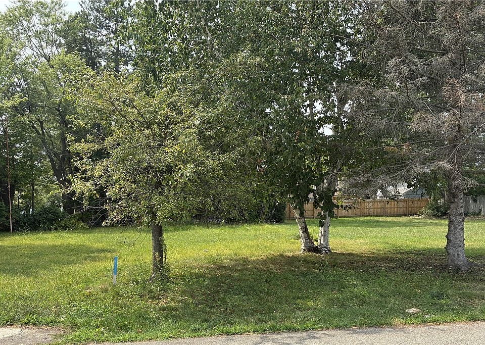 2nd image of 5834 W Lane Lot 28