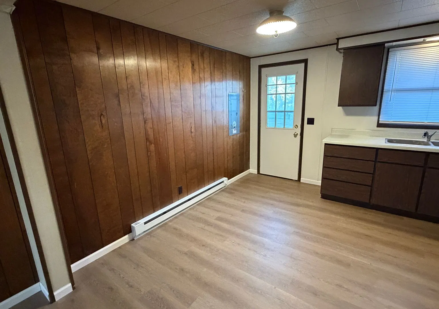 Nice 1-Bedroom Duplex Available in Wakarusa — Photo 3