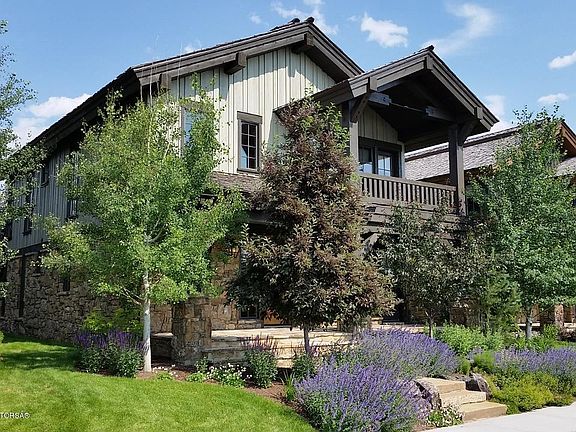 2nd image of 537 Woodland Star Dr