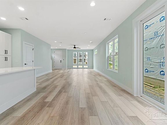 4th image of 1180 W Intendencia St