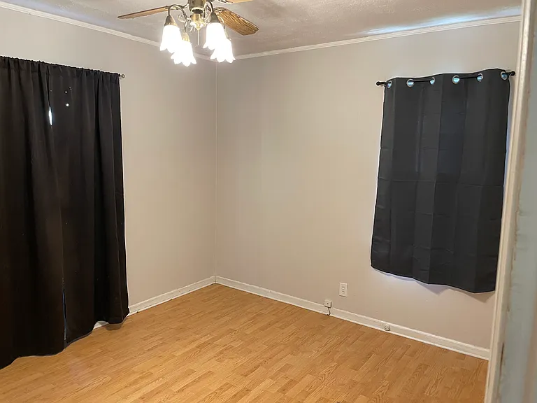 5710 Washington Ave — Photo 11