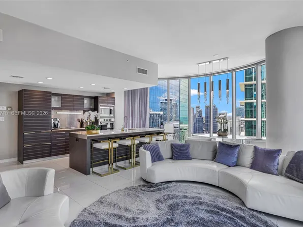 200 Biscayne Boulevard Way APT 4401, Miami, FL 33131