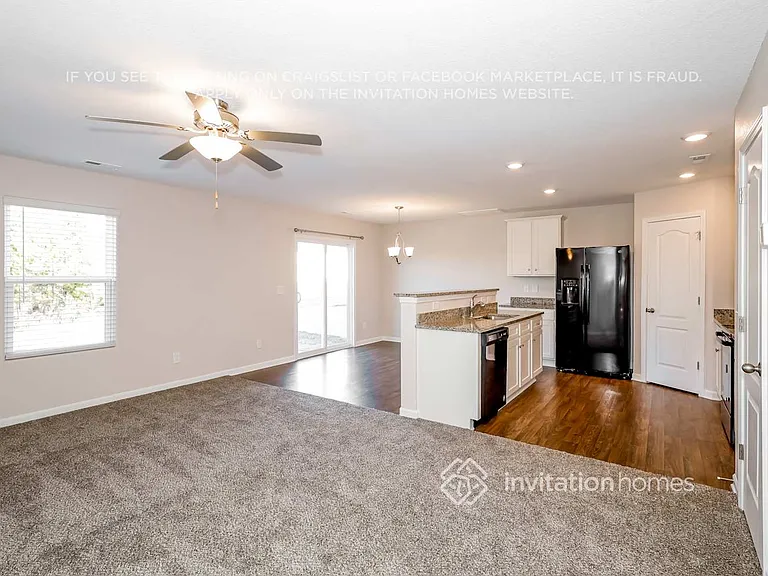 2240 Latimer Ln — Photo 3