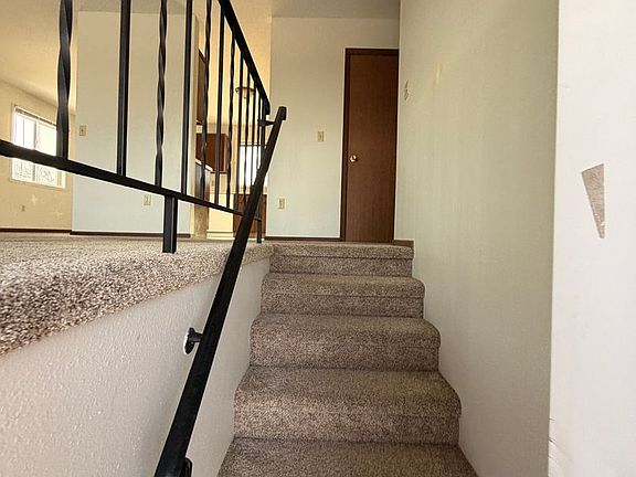 4th image of 1063 5th Ave NW #1