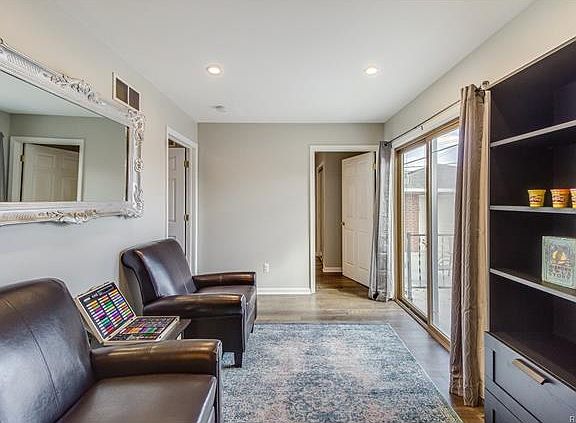 4th image of 2026 Stratford Dr