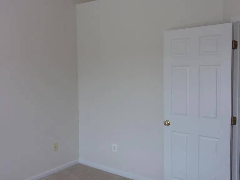 25929 Kirkwood Sq — Photo 33