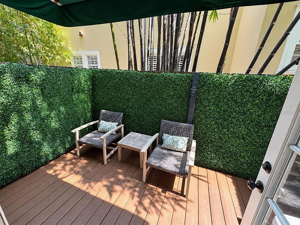 2 bed, 2.5 bath, 956 sqft, $3,200 — Photo 3