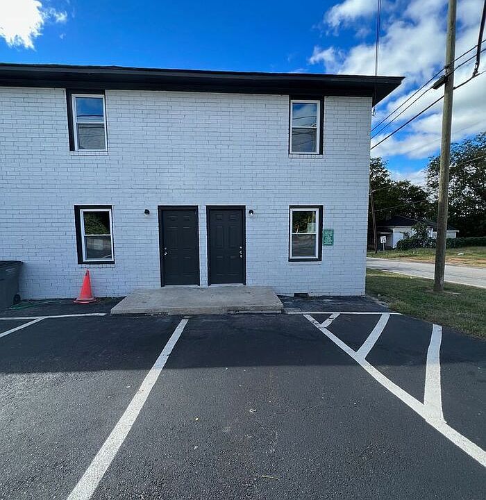 1st image of 1103 Hampton Ave #1109-D