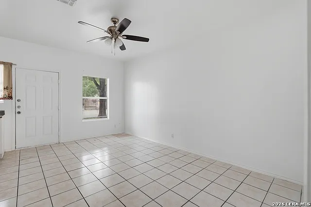 1706 W Craig Pl #4 — Photo 7