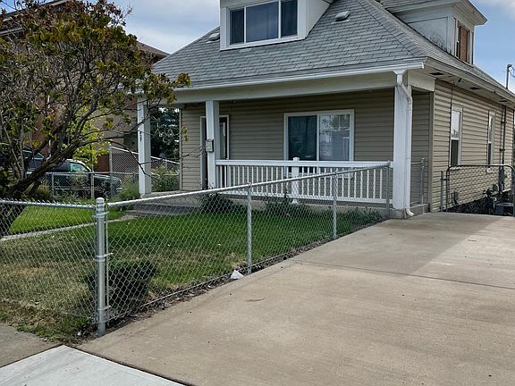 3rd image of 437 W Sinto Ave
