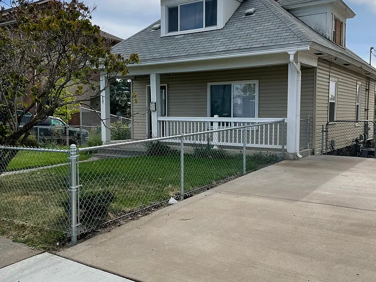 437 W Sinto Ave — Photo 3