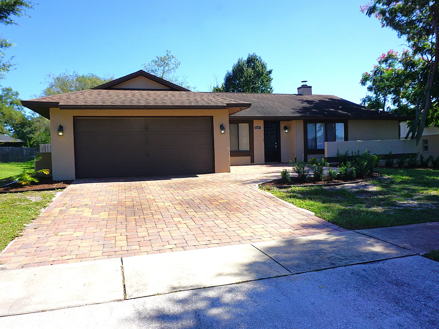 3 bed, 1674 sqft, $2,950 — Photo 2