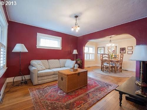 3rd image of 7028 SE Woodstock Blvd