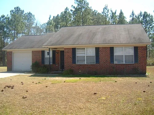 300 McCumber Dr Photo 1