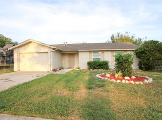 3105 Daniel Dr, Arlington, TX 76014