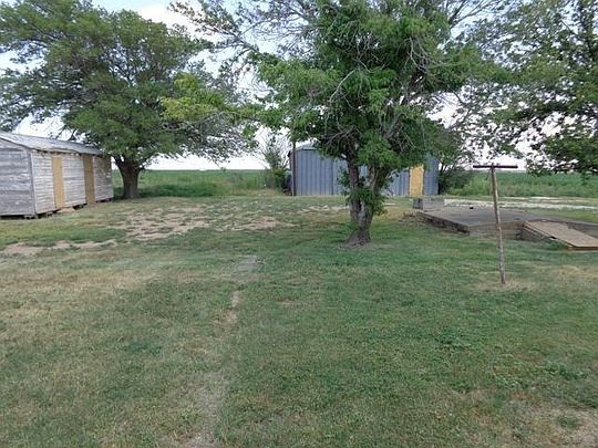 3rd image of 3308 N Fm 789