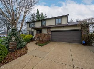 836 Canna Cir, Barberton, OH 44203