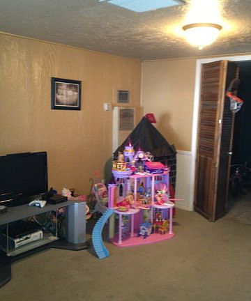 5th image of 114 NW Avenue F