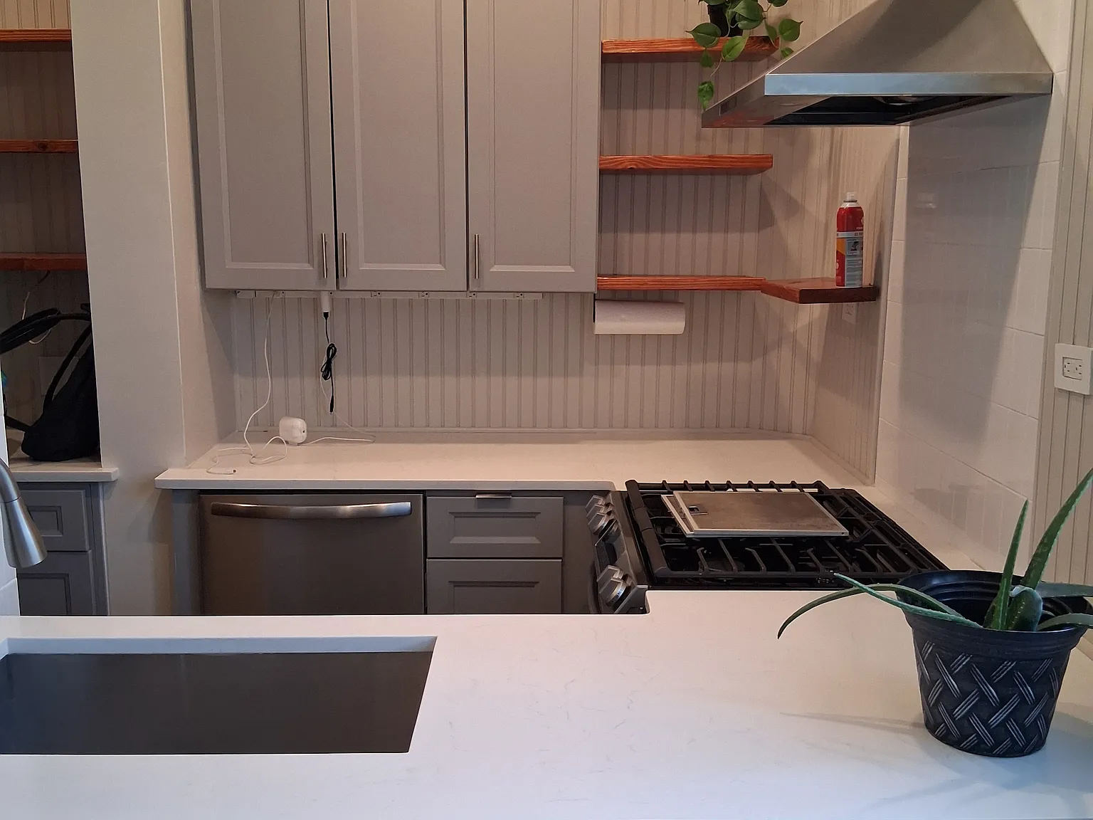 13 Bender Pl — Photo 2