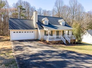 6051 Cane Crossing Dr, Gainesville, GA 30507