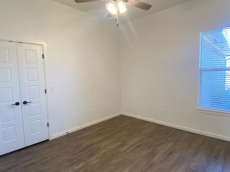 Office/Optional 5th bedroom