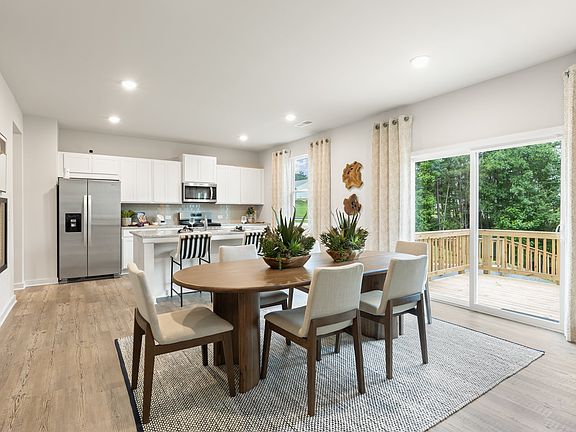 3rd image of 8633 Paradise Dr