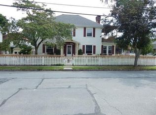 15 Laurel St, Fairhaven, MA 02719