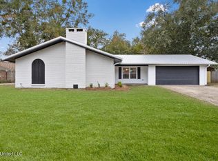 3244 Nottingham Rd, Ocean Springs, MS 39564